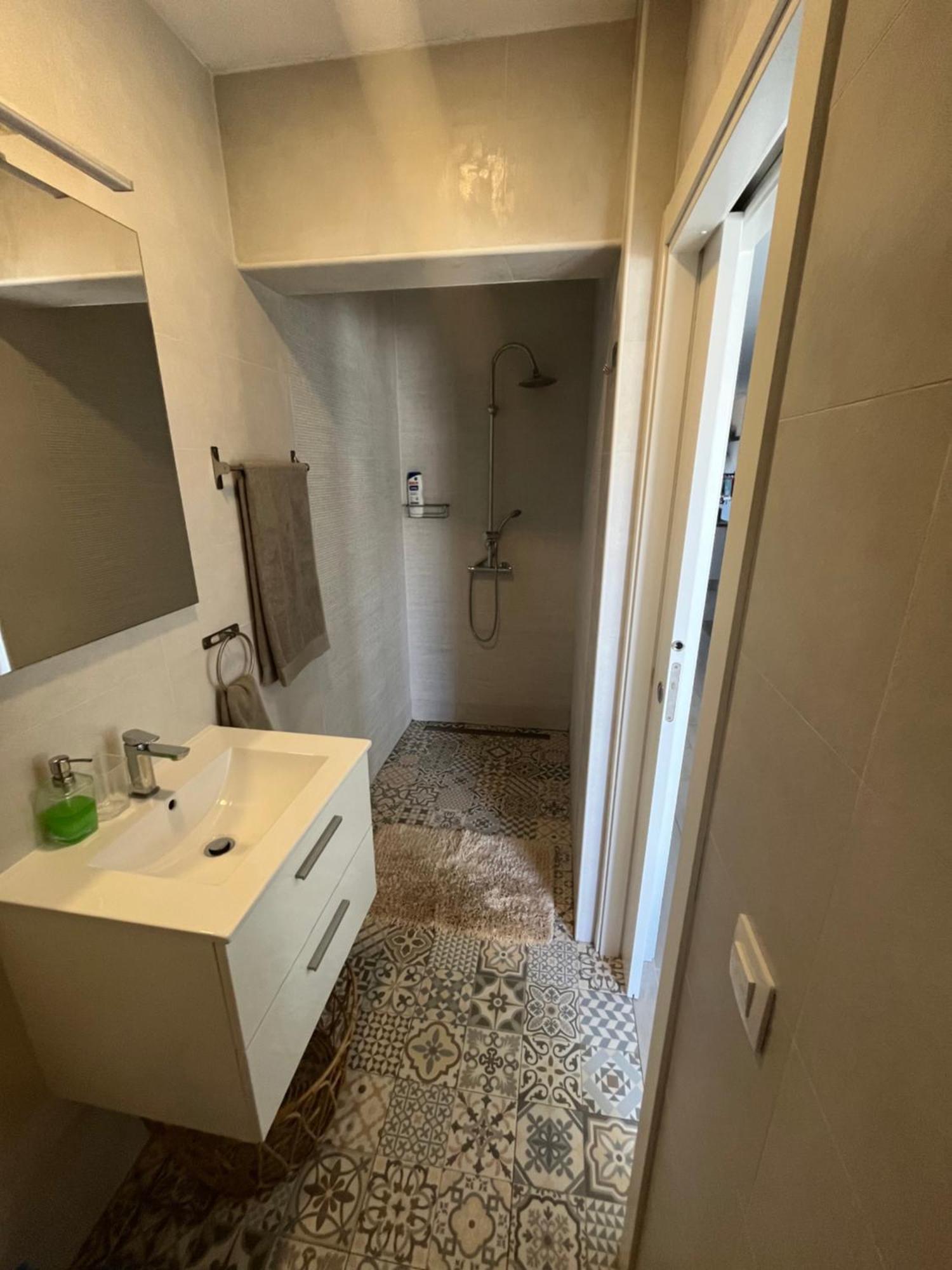 Sea View Penthouse With Large Terrace Los Cristianos (Tenerife)